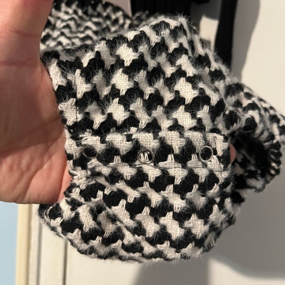 One Child. NWT Body suit for toddler girls in black and white in size 3. NWT - Picture 7 of 10